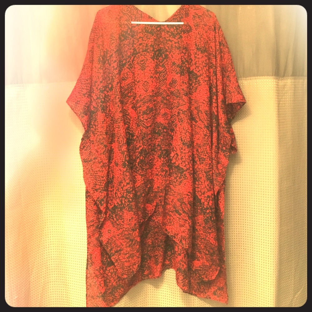 Red and black print kimono cover